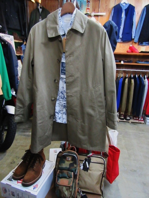 Yarmo ・・・ WIDE ステンカラー WORK COAT JACKET (修正・別注)!★!_d0152280_21124821.jpg