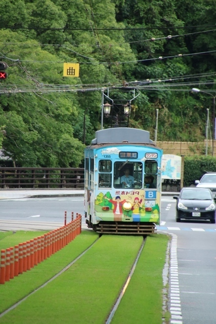 藤田八束の鉄道写真＠貨物列車は元気いっぱい、リゾート列車は楽しさいっぱい、路面電車は子供達でとっても賑やか_d0181492_15345738.jpg