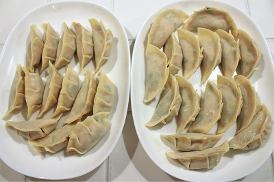 お土産話 と 餃子 と ごはん_d0249193_08591962.jpg