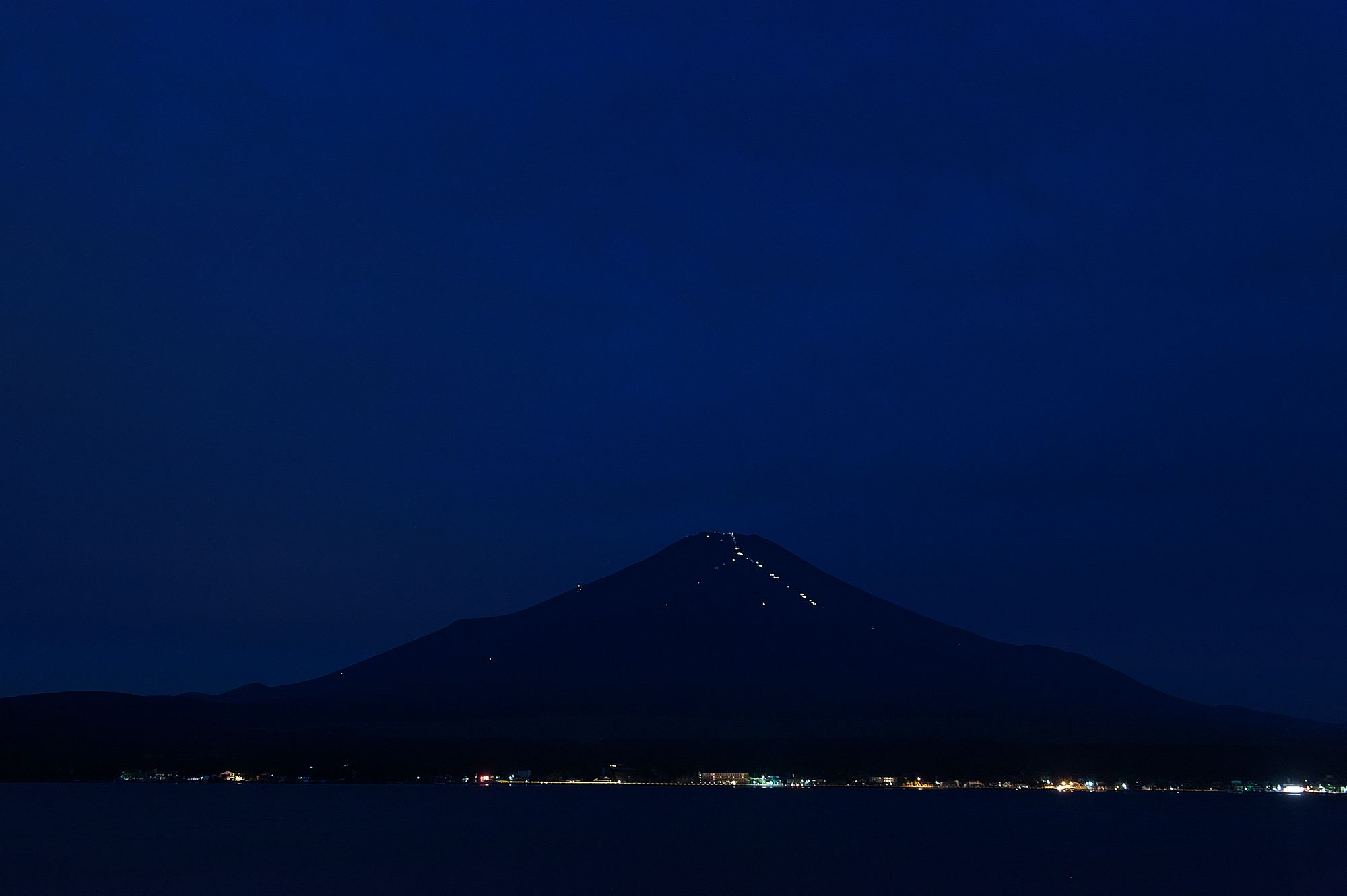 ８月初旬に山中湖へ立ち寄り星景に挑戦してみました_f0000502_16143215.jpg