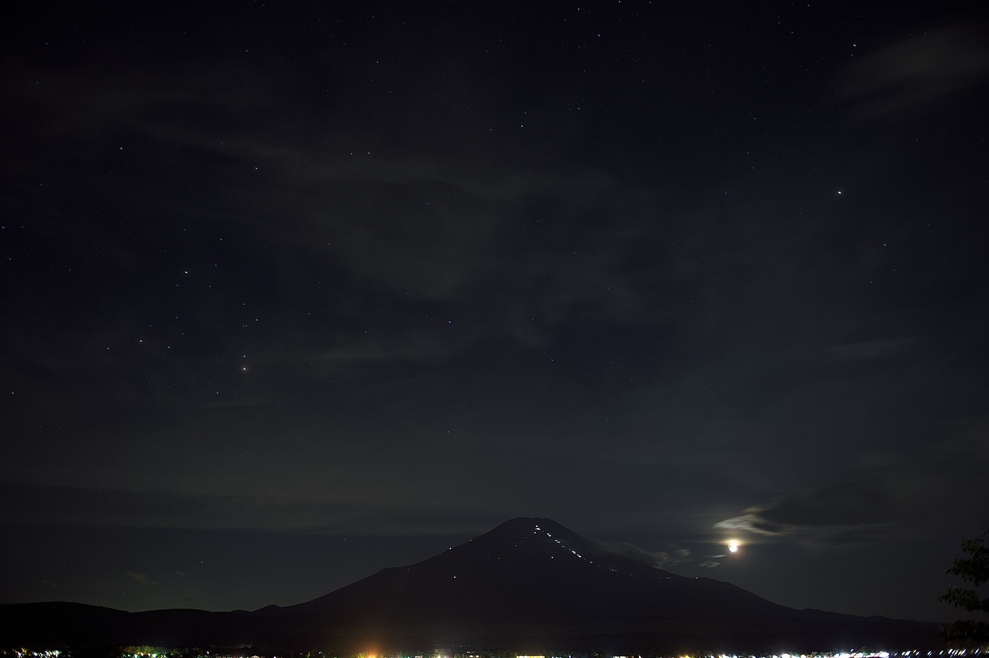 ８月初旬に山中湖へ立ち寄り星景に挑戦してみました_f0000502_1645214.jpg