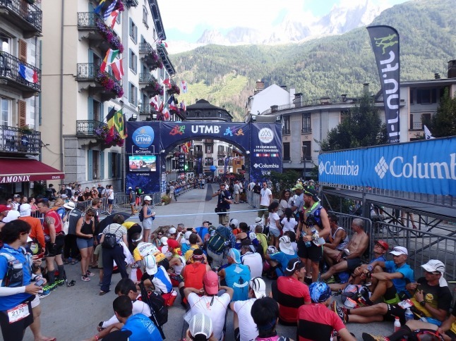 ＵＴＭＢ２０１６　レース当日（スタートまで）_c0337813_11095490.jpg