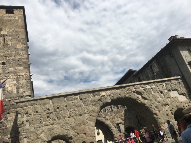 Valle d\'Aosta アオスタの古代遺跡 〜北西イタリア巡り 親子ツアー②🇮🇹〜_b0246303_00004039.jpeg