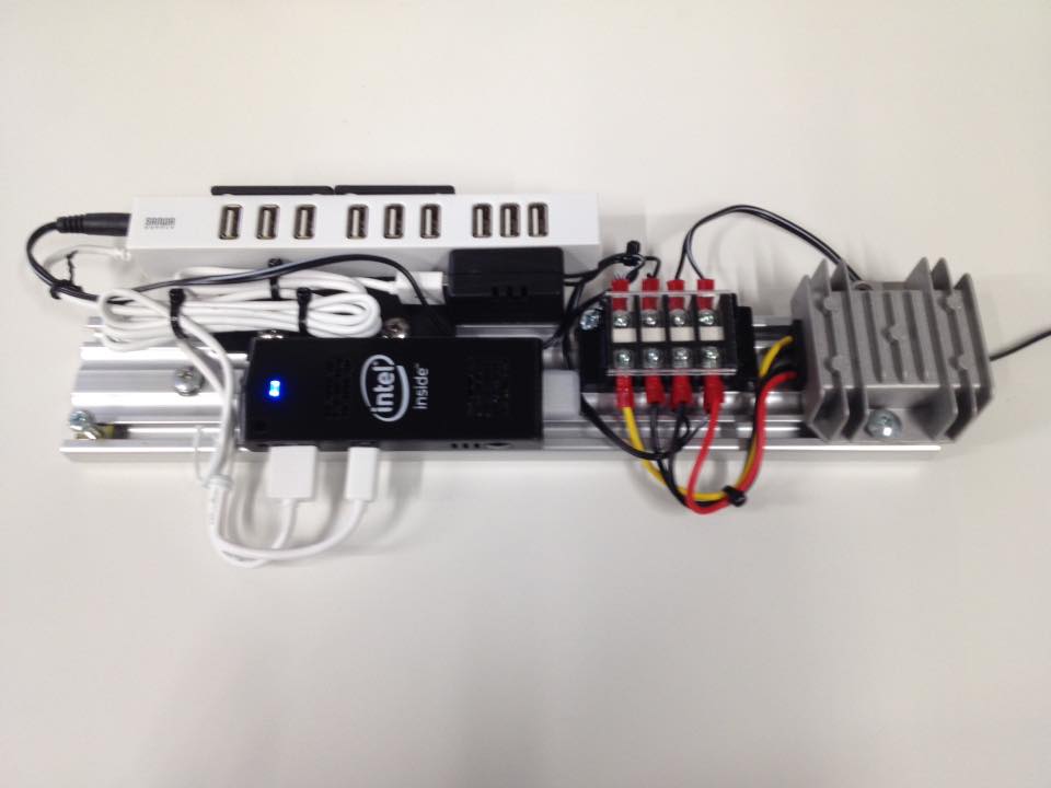 天気が悪いので機材製作中です。_c0061727_9591374.jpg