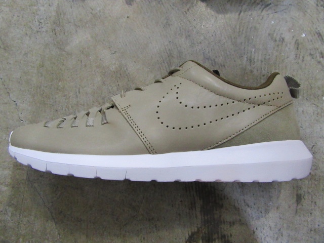 凄く洒落た稀少なNIKE 入荷しました(^^♪ ROSHE NM WOVEN_d0152280_10211520.jpg