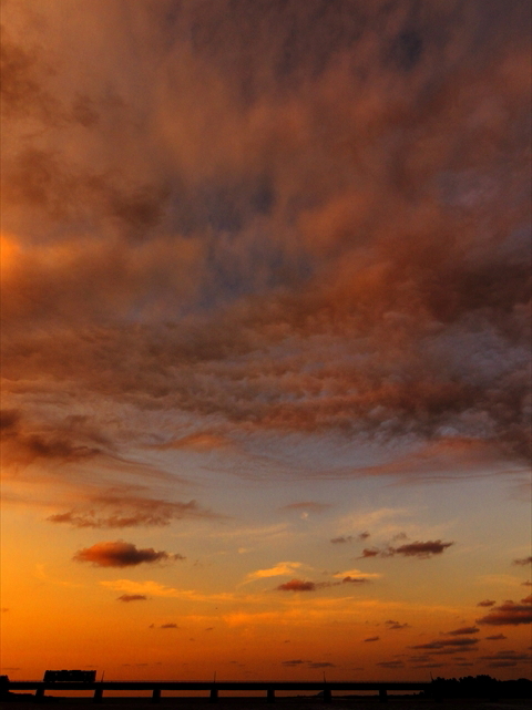 鉄橋の夕景_a0335890_14271322.jpg