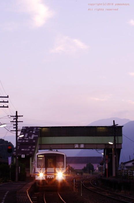 下り始発列車_d0309612_00240557.jpg