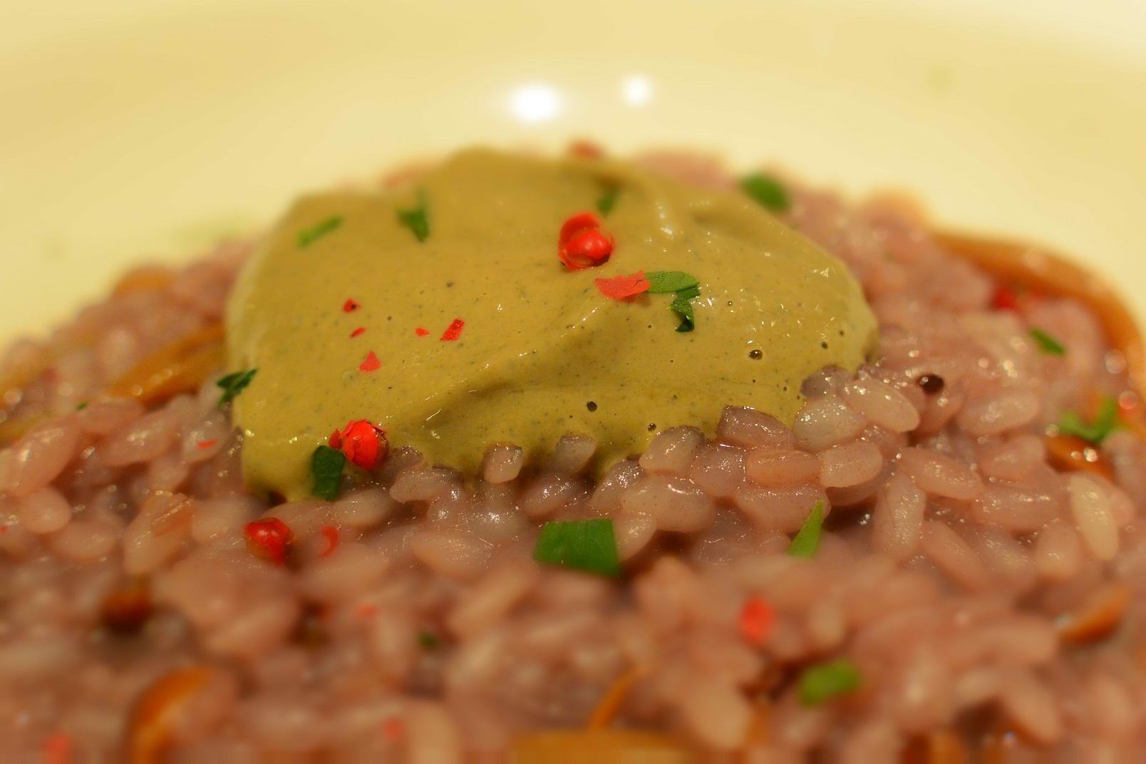柿の木茸の赤ワインリゾット 赤バイ貝の肝のペーストをのせました 9月15日 木 のランチメニュー 芝公園のイタリアン Gene Dining シェフ森松元気のブログ