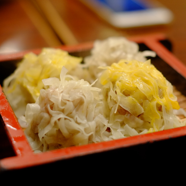 「有楽町・日比谷 古典札幌柳麺 芳蘭（ほうらん）の味噌バターラーメン」_a0000029_1862381.jpg