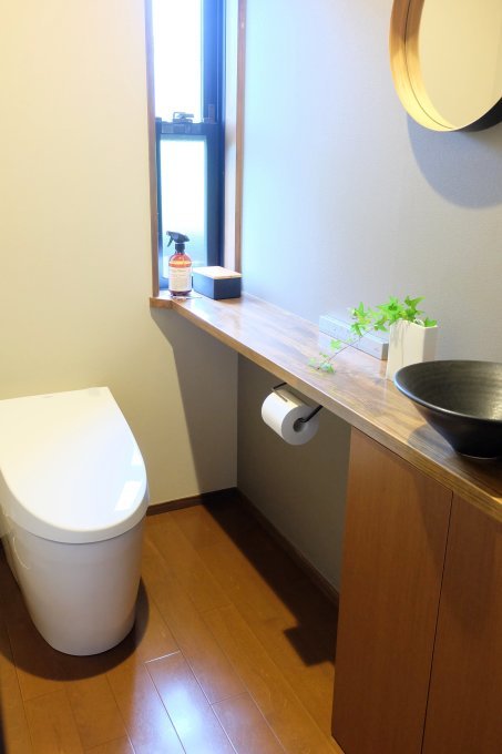 突然のお客様! トイレ綺麗かな...とアタフタしないために。_c0358651_18595368.jpg