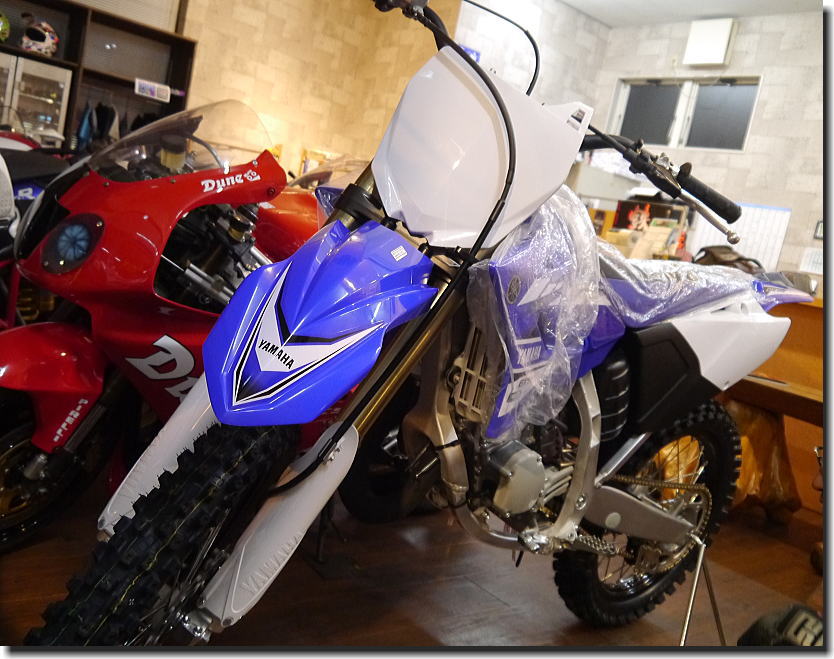 今夜から出発...YZ125入庫_f0178858_2025382.jpg