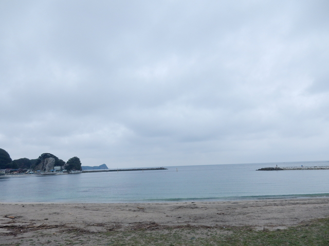 ’16,9,15(木)曇り空の興津海岸!_f0060461_7564230.jpg