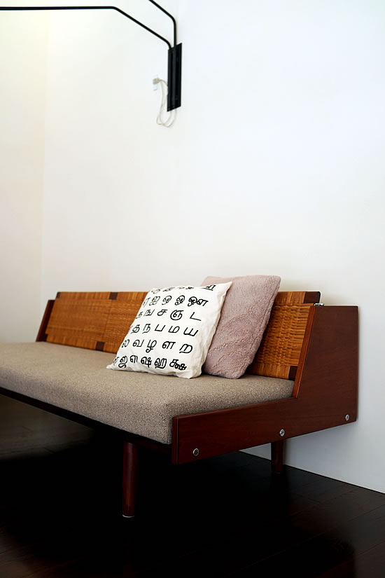 2016.9.20 GETAMA社製 Hans J.Wegner の GE258 デイベッド : ゆりこ茶屋2