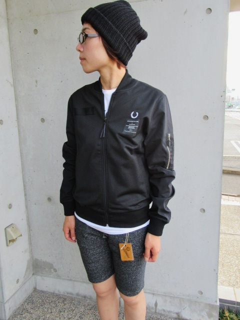 ART COMES FIRST　CONTRAST SLEEVE TRACK JACKET スタイル！★！_d0152280_16131588.jpg