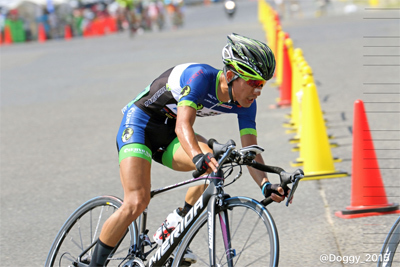 金栄堂サポート:シエルヴォ奈良・山下貴宏選手 大阪クリテリウムin舞洲優勝ご報告&インプレッション!_c0003493_09102363.jpg