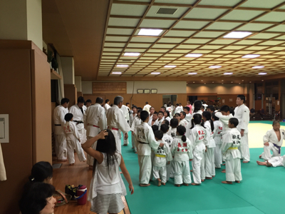 東福岡柔道教室との合同練習最終日_b0172494_22013242.jpg