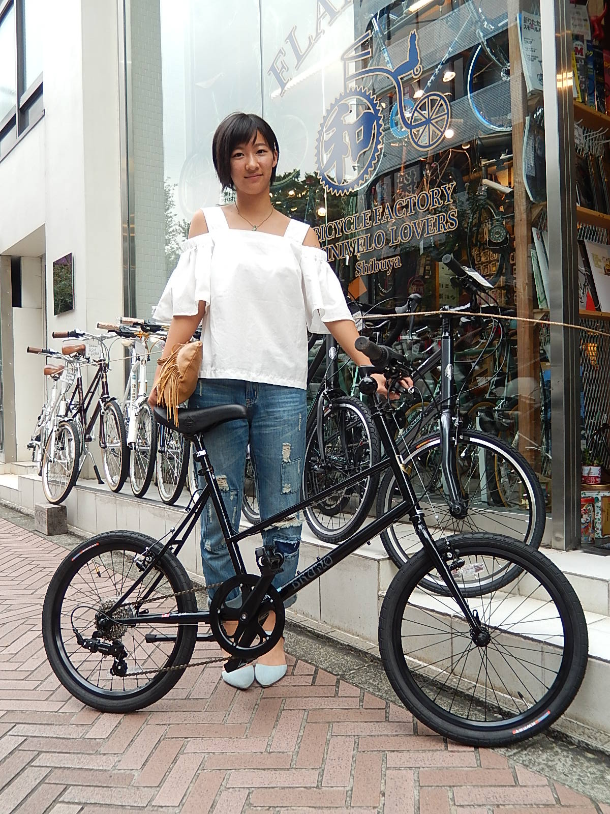 9月17日　渋谷　原宿　の自転車屋　FLAME bike前です_e0188759_19102053.jpg
