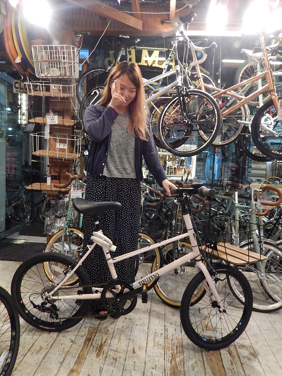 9月17日 渋谷 原宿 の自転車屋 FLAME bike前です_e0188759_19475194.jpg