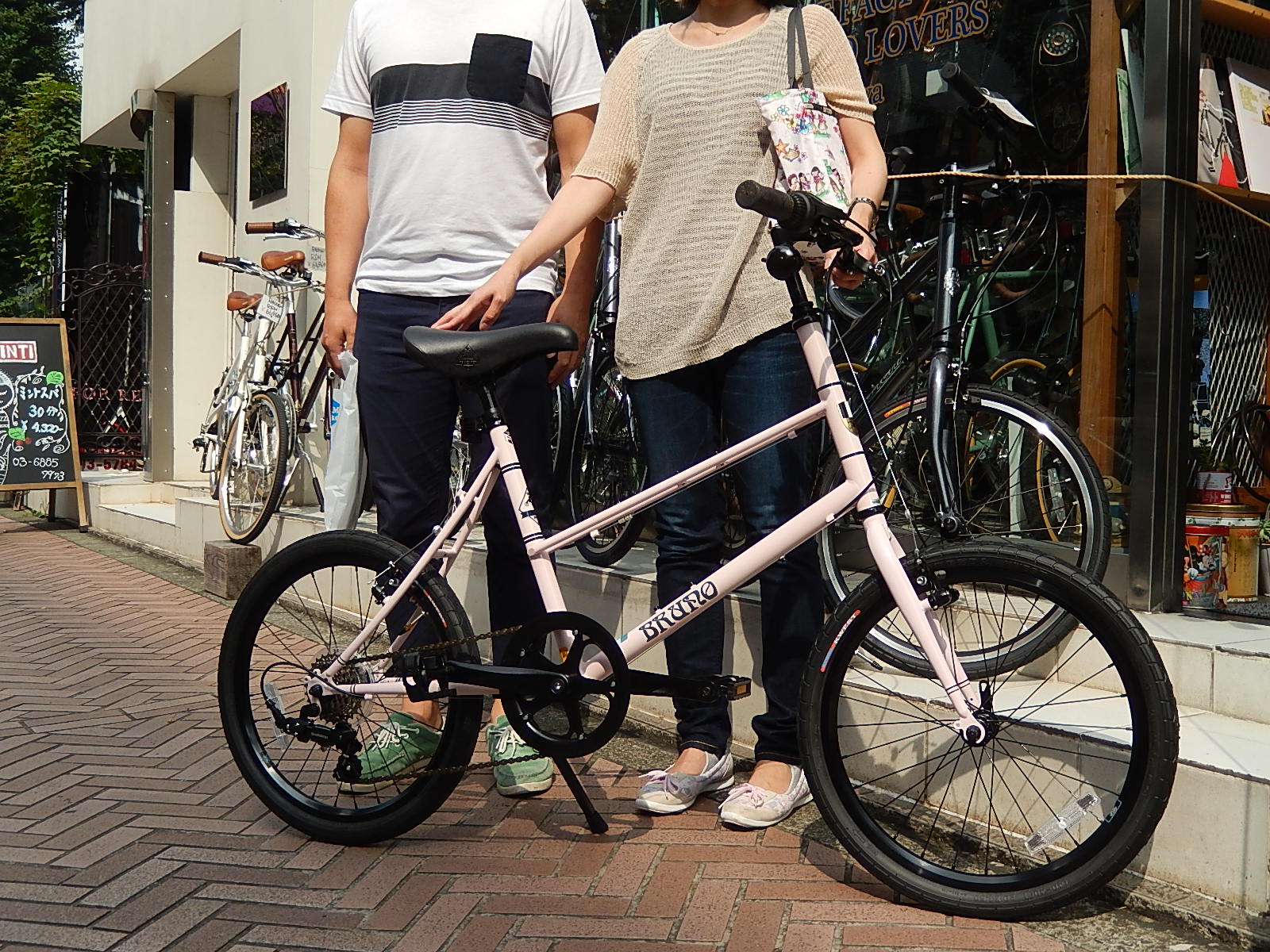 9月17日 渋谷 原宿 の自転車屋 FLAME bike前です_e0188759_1974265.jpg