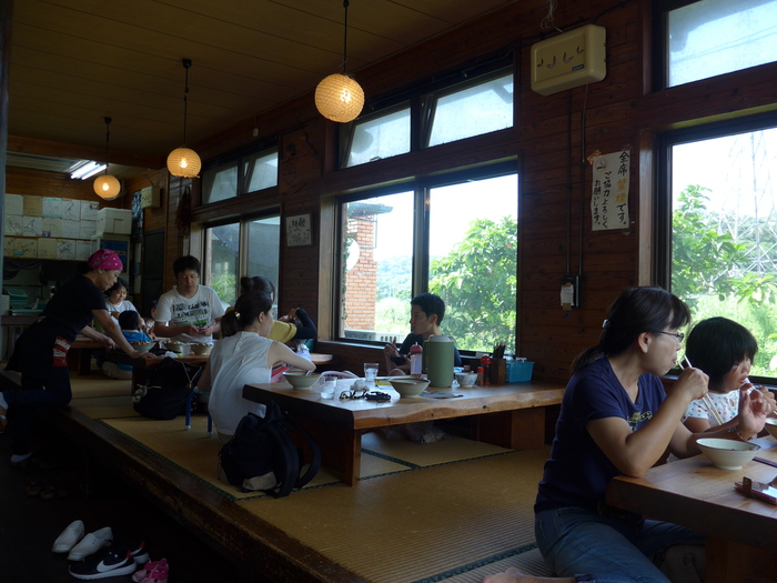 本部町「きしもと食堂　八重岳店」へ行く。_f0232060_21184964.jpg