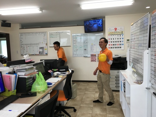 日曜日のマサブロ!!始まりますヽ(^o^)丿ランクル、ハマー、アルファード_b0127002_16503814.jpg