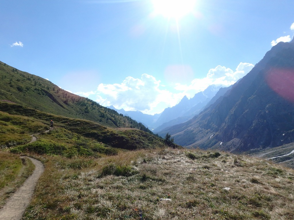 ＵＴＭＢ２０１６　レース当日（クールマイユールからゴールまで）_c0337813_17585938.jpg