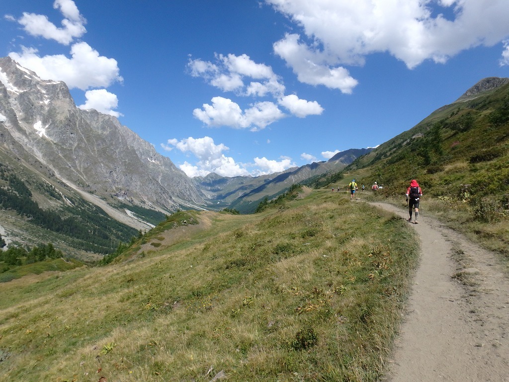 ＵＴＭＢ２０１６　レース当日（クールマイユールからゴールまで）_c0337813_17591778.jpg