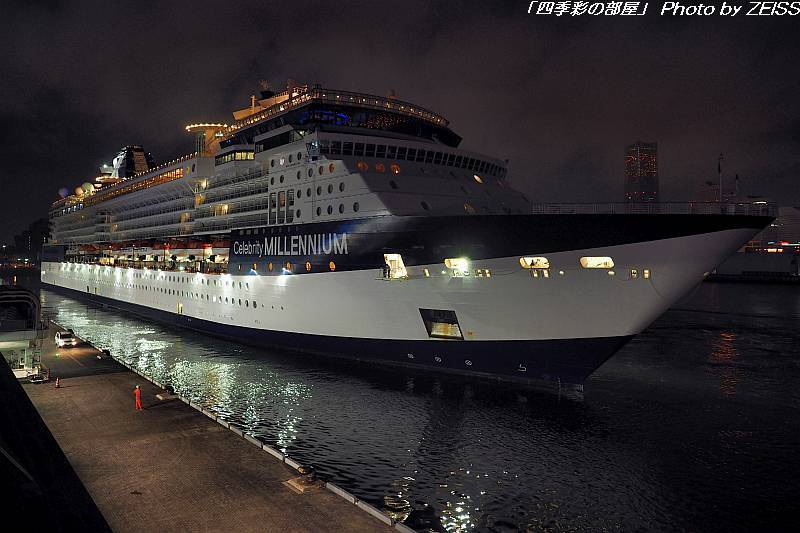 豪華客船「Celebrity MILLENNIUM」深夜の横浜港に入港！_a0195032_11420731.jpg