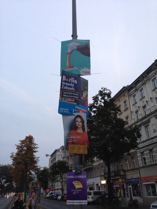 ポスターデザインに見る、ベルリンの市議会選挙。_f0207434_8355249.jpg