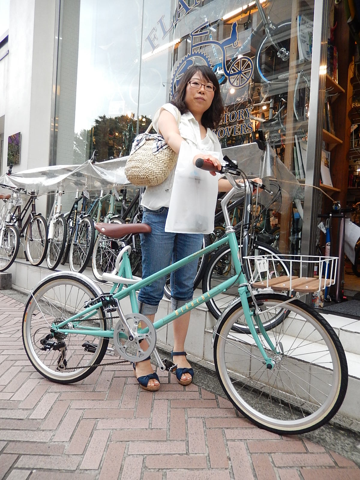 9月18日 渋谷 原宿 の自転車屋 FLAME bike前です_e0188759_18195937.jpg