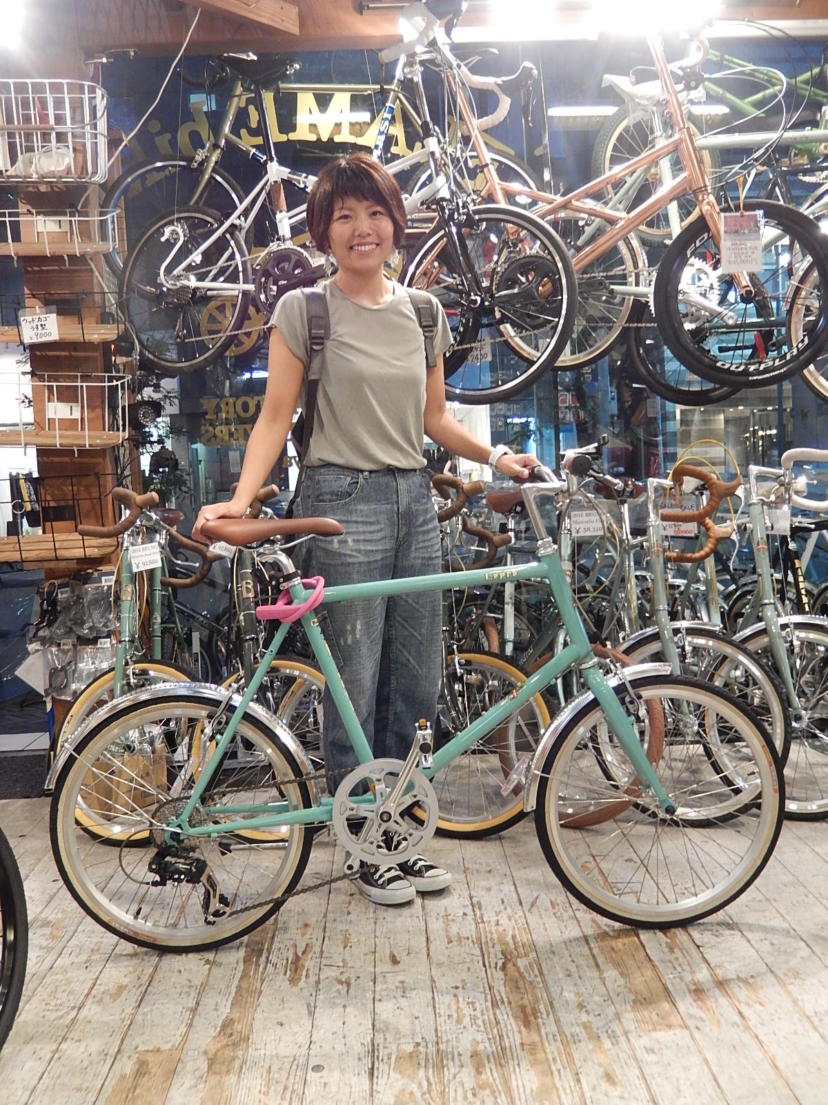 9月18日 渋谷 原宿 の自転車屋 FLAME bike前です_e0188759_18205273.jpg