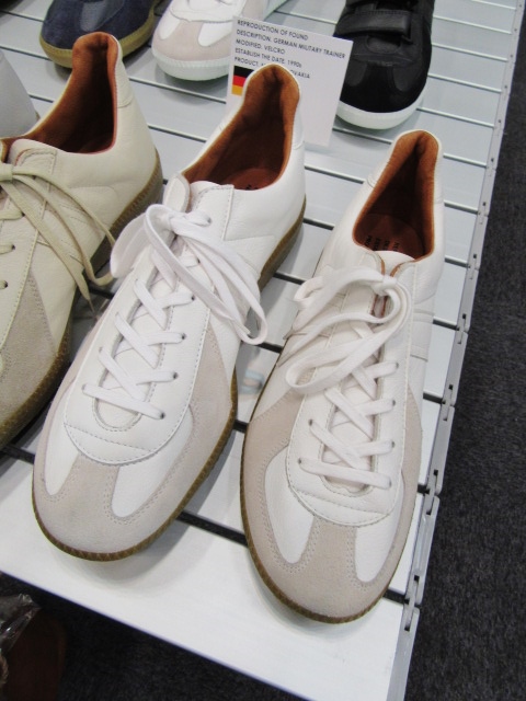 注目のMilitary ITEM ・・・ GERMAN CLOTH TRAINING PANTS!★!_d0152280_4533441.jpg