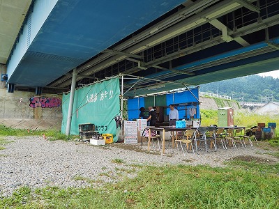 河原で鮎の丸かじり!_c0336902_10431629.jpg