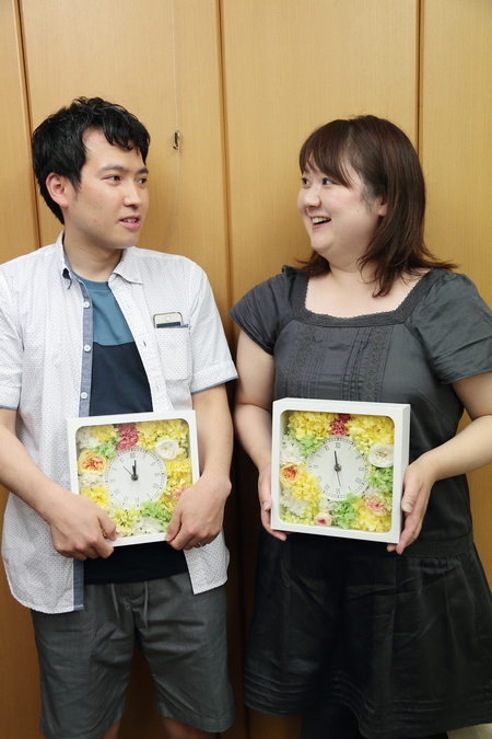 クラッチブーケ　KKRホテル東京様へ　ふわふわのミモザイエローのドレスに_a0042928_9352157.jpg