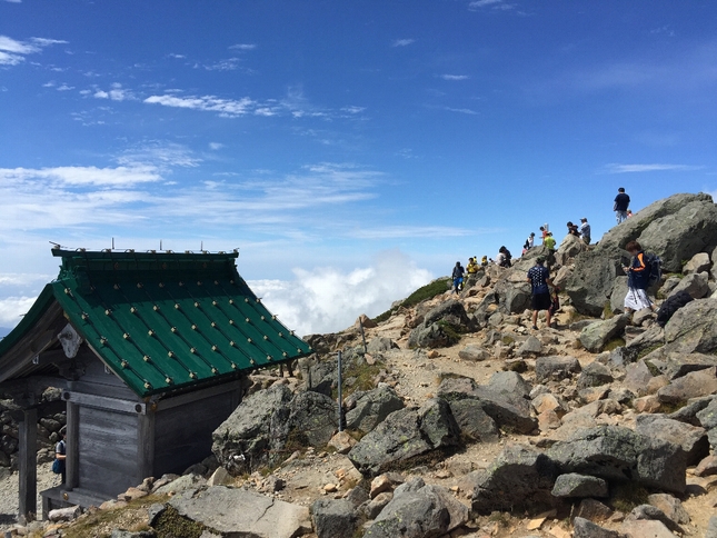 白山登山(御前峰~砂防ルート)_c0113733_2258357.jpg
