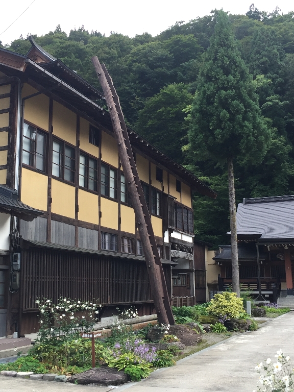 白山登山(御前峰~砂防ルート)_c0113733_2363854.jpg