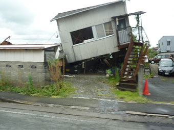  熊本地震：聴覚障害者災害救援中央本部、熊本地震聴覚障害者支援対策本部、九州ブロック本部との合同会議_d0070316_12534227.jpg