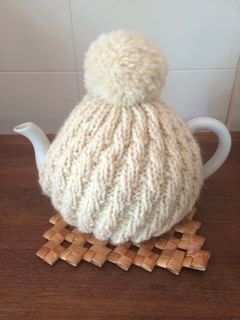 手編みのティーコゼー : わたしの毎日