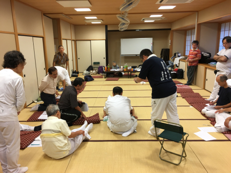 日本指圧協会 練馬・豊島両支部 合同指圧治療研究会。_a0112393_00104478.jpg
