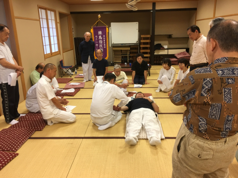 日本指圧協会 練馬・豊島両支部 合同指圧治療研究会。_a0112393_00104582.jpg