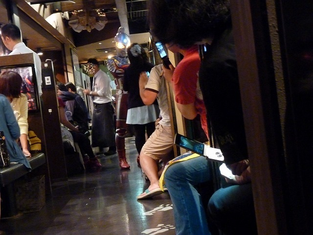 怪獣酒場 子供狂わすニセセブン(前半)_b0166128_09560273.jpg