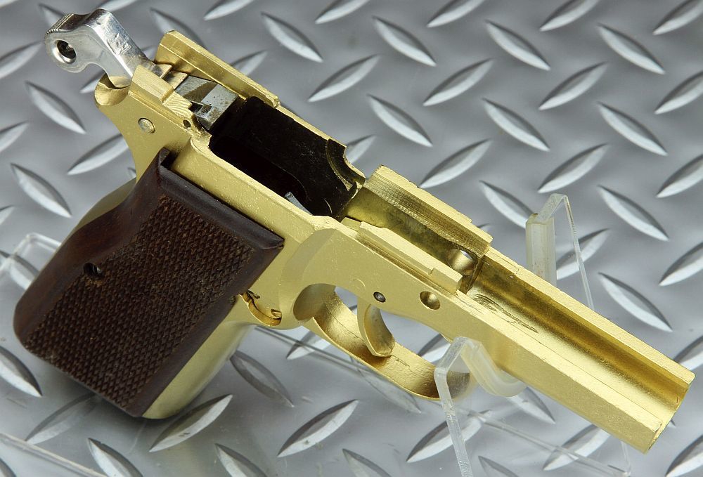 Browning Hi-power  by NAKATA_e0162444_21154013.jpg