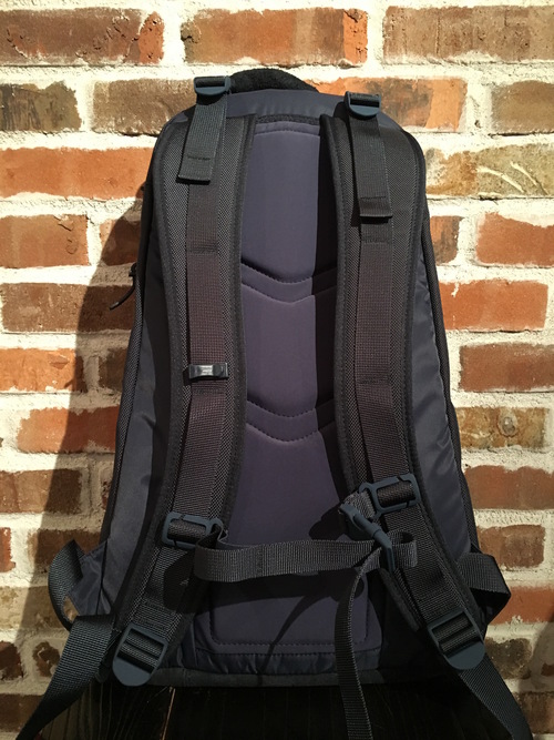 visvim - BALLISTIC 20L._c0079892_1993413.jpg