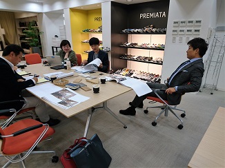 ファッションの秋、すでに来年へ?!_d0091909_1321097.jpg