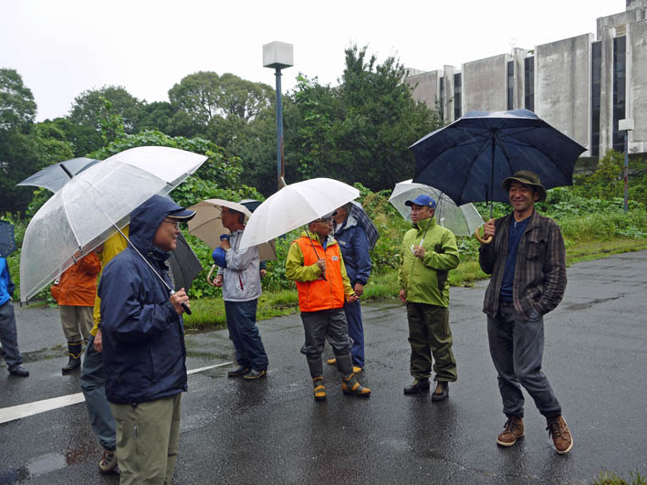 野村総研跡地の県民参加の森林づくり事業に初参加9・22_c0014967_18325487.jpg