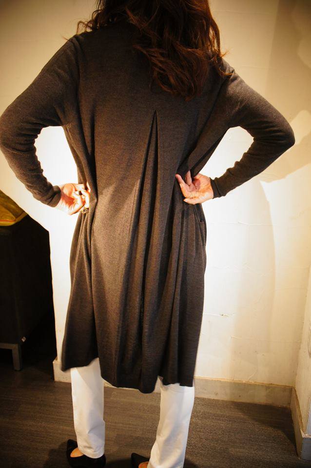 秋冬コレクション イタリア製のお洋服入荷いたしました!!_b0115615_1561123.jpg