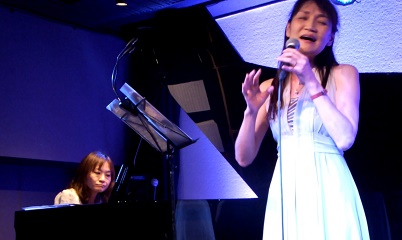 b0191418_1255642.jpg