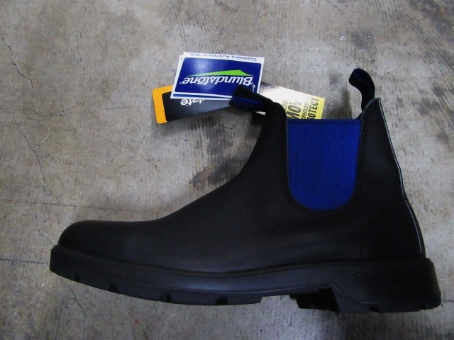 BLUNDSTONE ・・・ SIDE GORE BOOTS 今秋冬より初参戦です(^^♪_d0152280_1054544.jpg