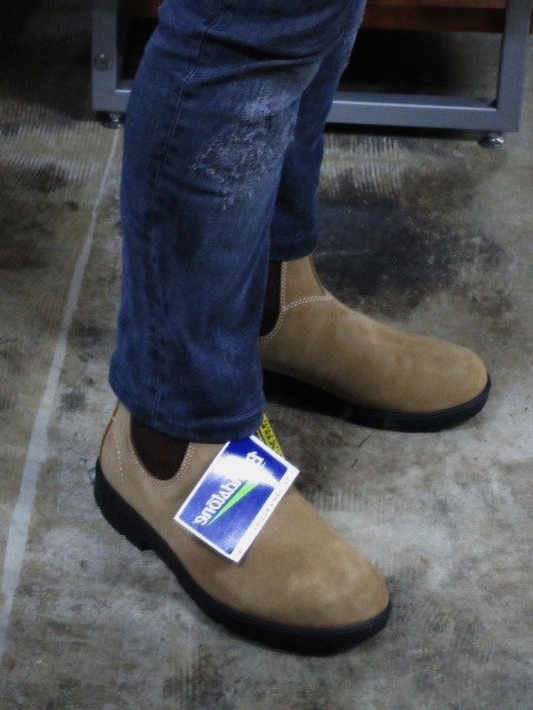 BLUNDSTONE ・・・ SIDE GORE BOOTS 今秋冬より初参戦です(^^♪_d0152280_1074029.jpg