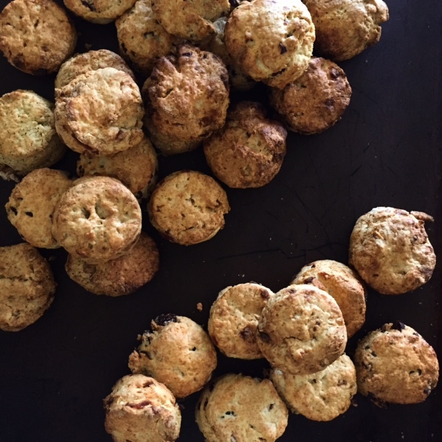 「weekend booksの お菓子の家 2」出店者のご紹介 焼き菓子ひより工房さん。_e0060555_15451096.jpeg